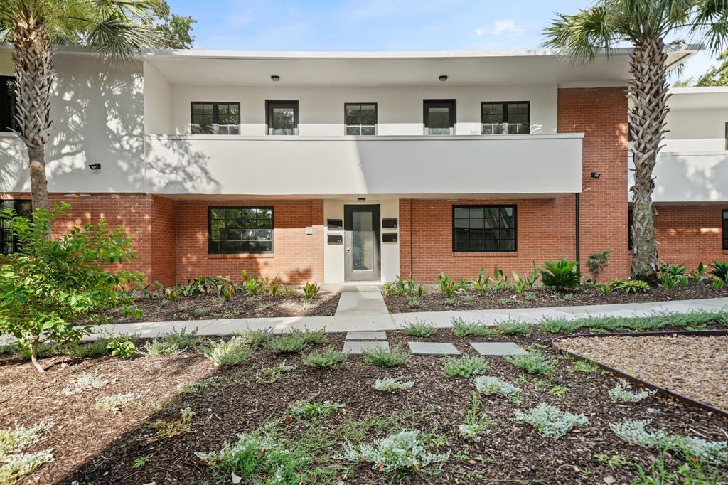 Primary Photo - 520 Lovett Blvd