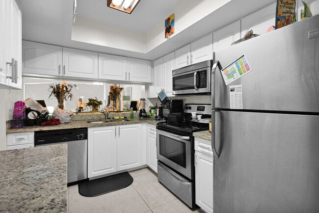 Foto del edificio - 7887 NW 7th Ct