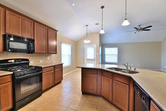 Building Photo - 2811 Lockeridge Pines Dr