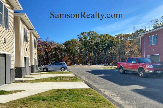 Building Photo - 121 Allura Ln