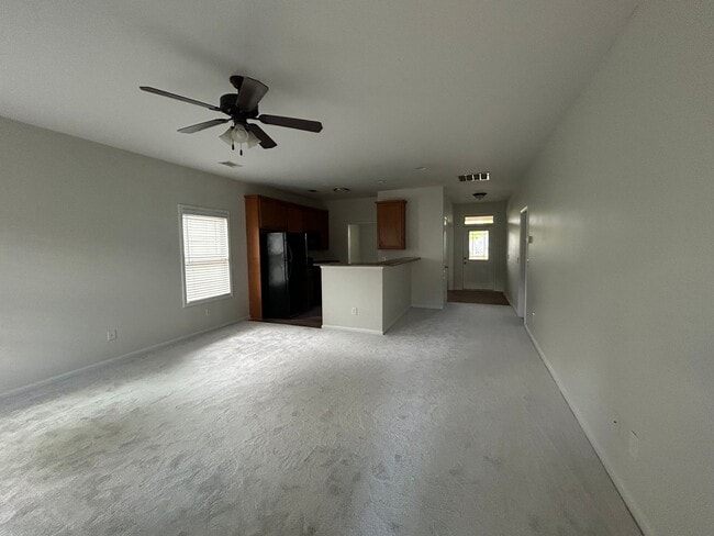 Building Photo - 108 Majestic Dr