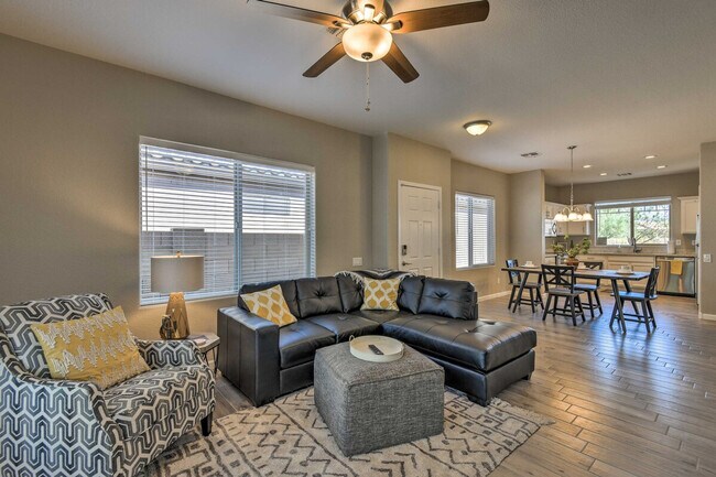 Foto del edificio - 8226 S Hidden Trail Ct