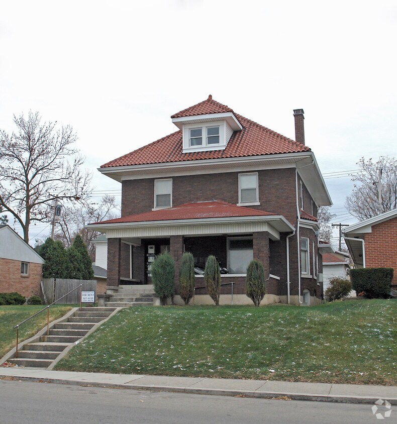 Building Photo - 2112 Wyoming St
