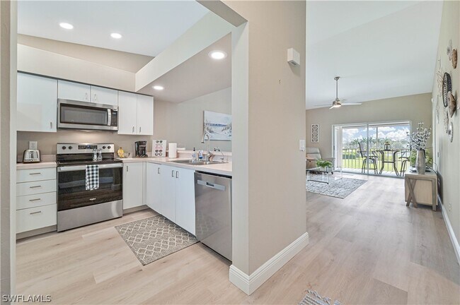 Foto del edificio - 7360 Glenmoor Ln