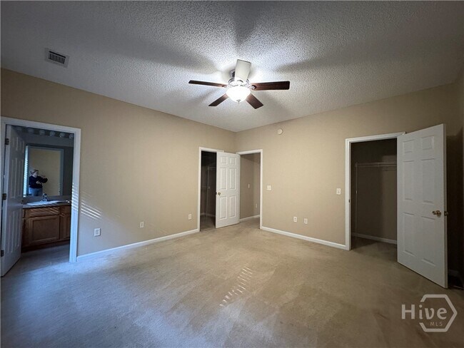 Foto del edificio - 37 Ross Way