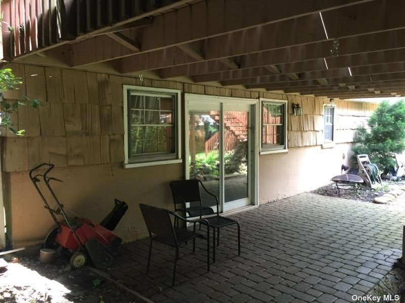 17 Greenlawn Rd, Huntington, NY 11743 House Rental in Huntington, NY