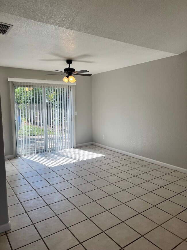 Building Photo - 1731 Third St