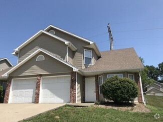 Building Photo - 4905-4907 W Millbrook Dr