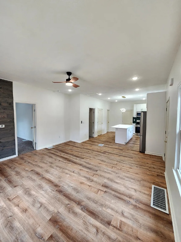 Building Photo - 304 Waller St