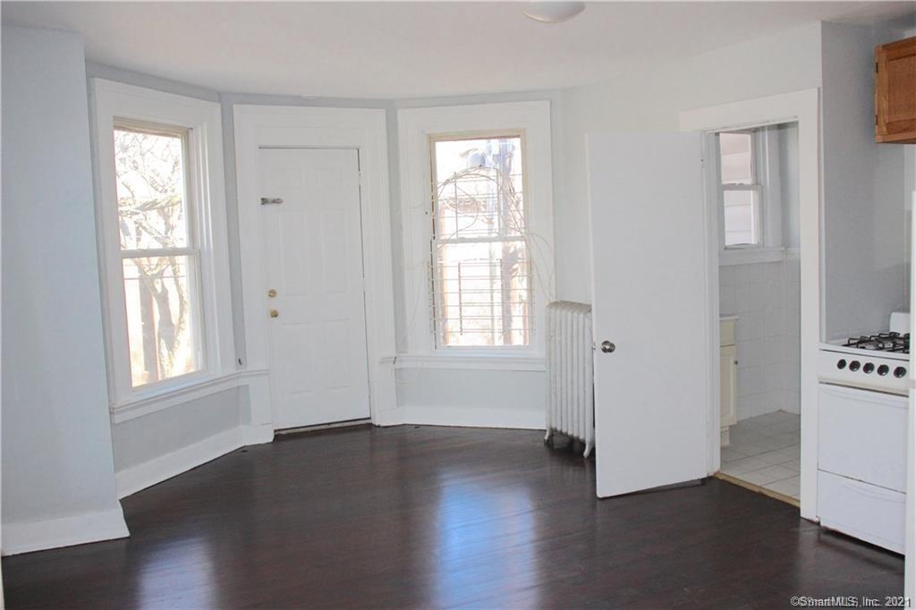 Primary Photo - 1330 Chapel St