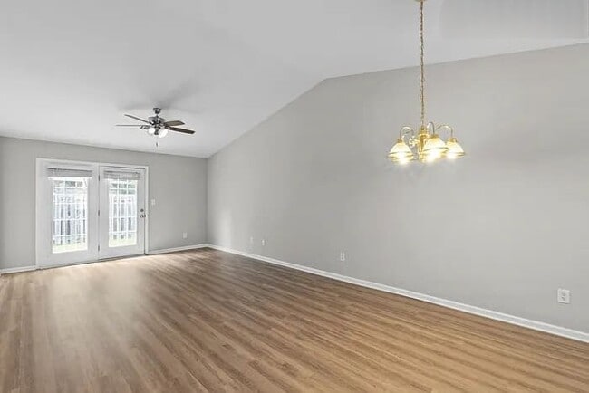 Foto del edificio - 423 Elders Pond Cir