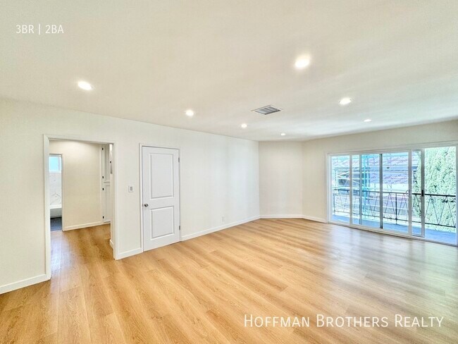 Foto del edificio - 1445 S Sherbourne Dr