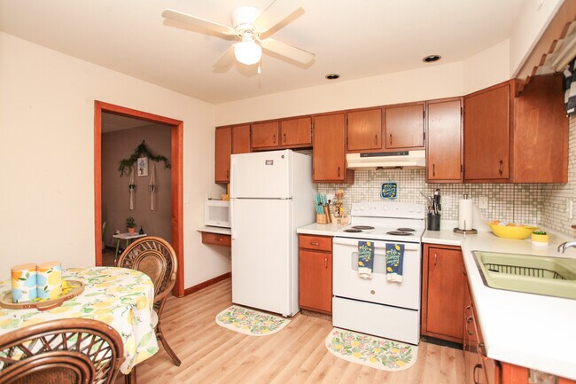 Foto del edificio - 1026 N Jefferson St