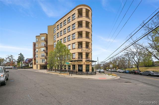 Foto del edificio - 2240 Clay St