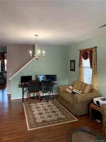 Foto del edificio - 7619 Carrington Forest Ln