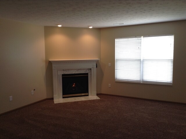 Foto del edificio - 1344 Crescent Ct