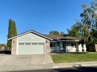 Building Photo - 767 Kingman Dr