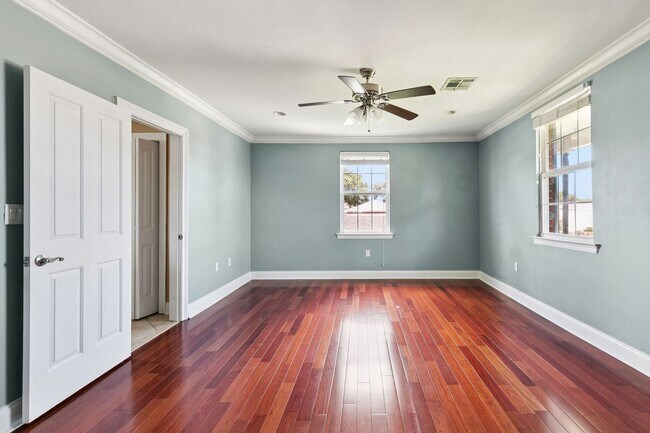 Foto del edificio - Charming Southern Oasis in the Heart of Ne...