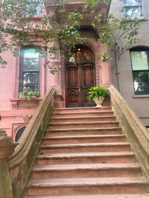 Primary Photo - 477 Jersey Ave