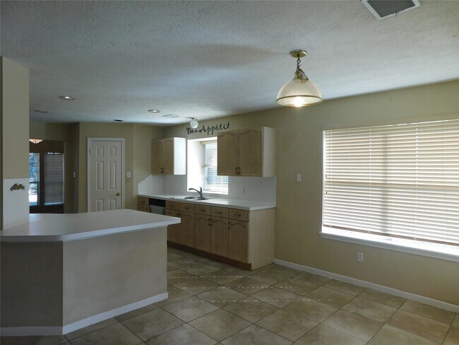 Foto del edificio - 122 High Meadows Dr