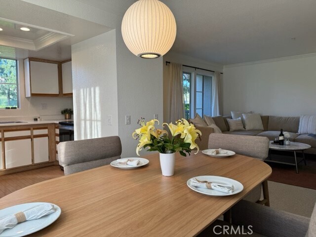 Foto del edificio - 215 S Cross Creek Rd