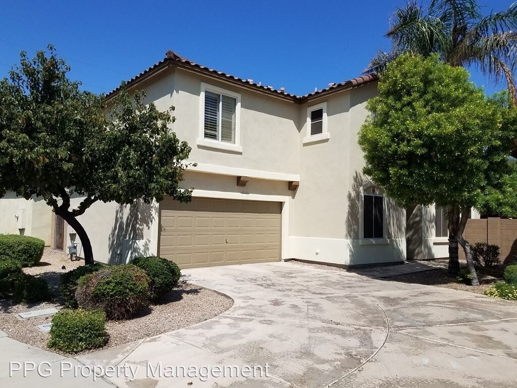 Primary Photo - 3 br, 2.5 bath House - 616 E Los Arboles Pl