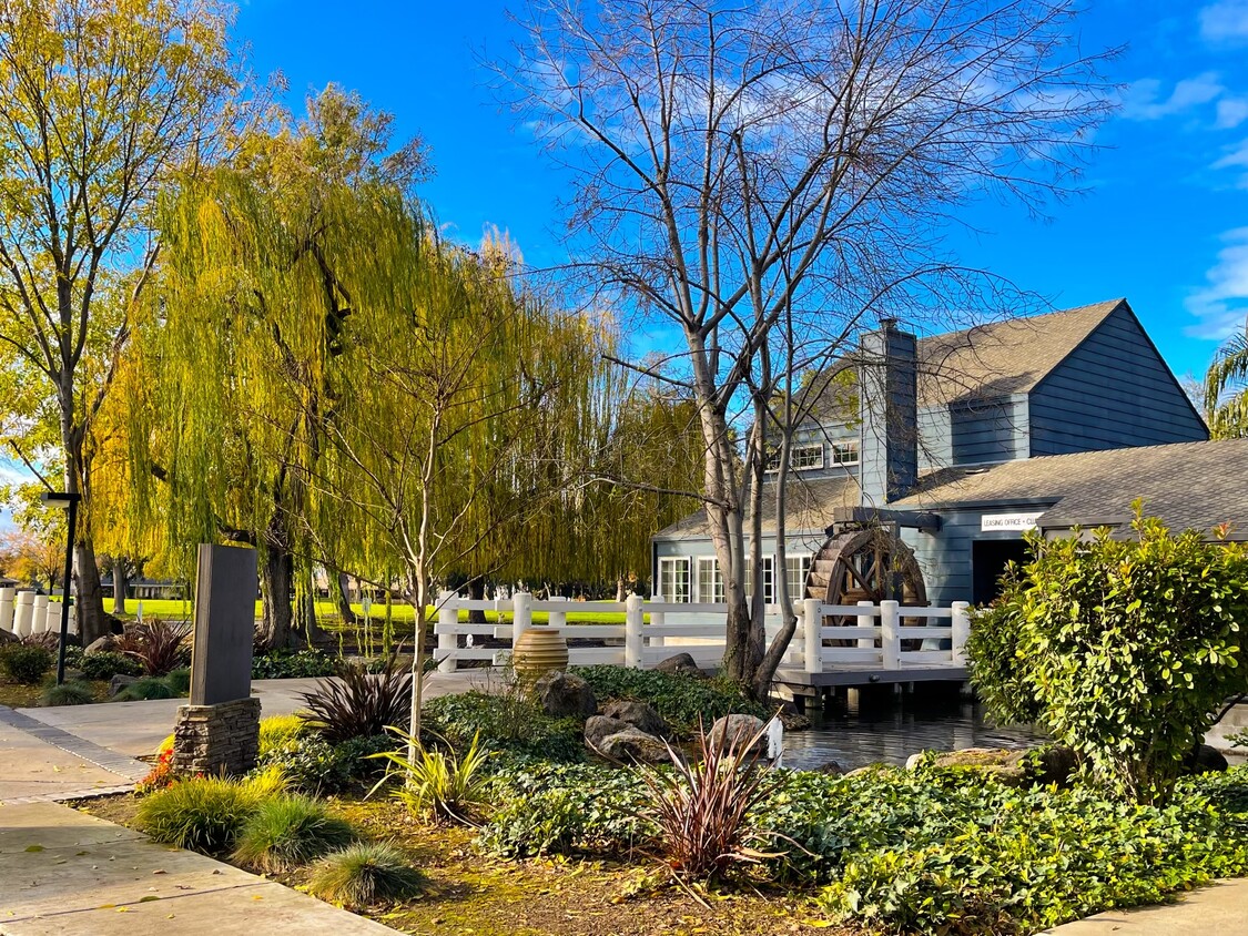 Office - Stoneybrook Apartments