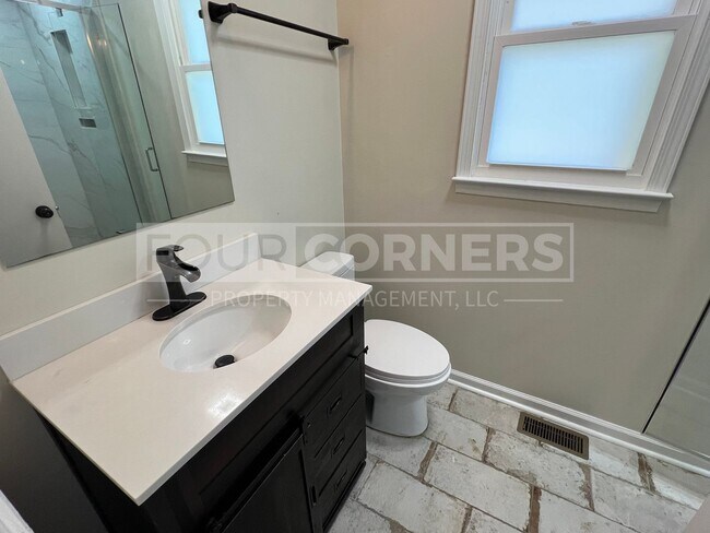 Foto del edificio - Beautiful 3 Bedroom 2 Bath Home