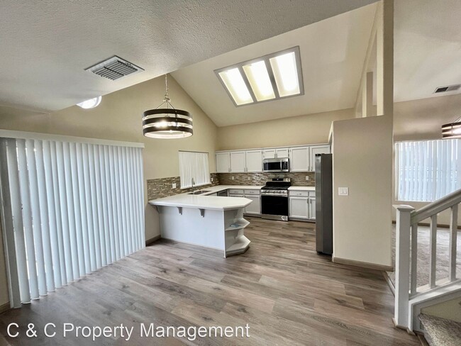 Building Photo - 3 br, 2.5 bath House - 9432 Windrift Lane