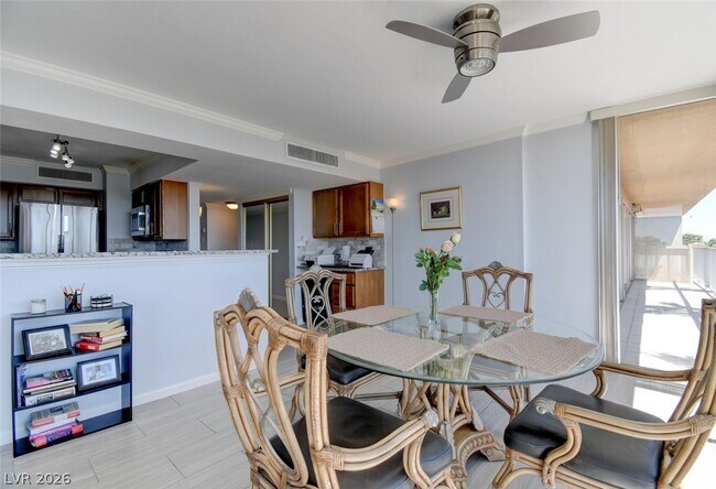Building Photo - 3111 Bel Air Dr