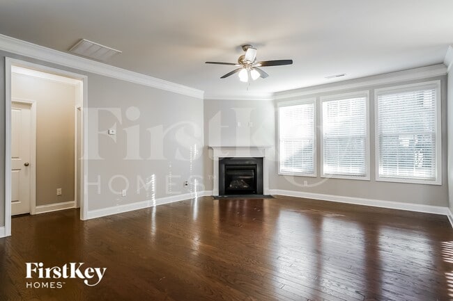 Building Photo - 7224 Laurelshire Dr