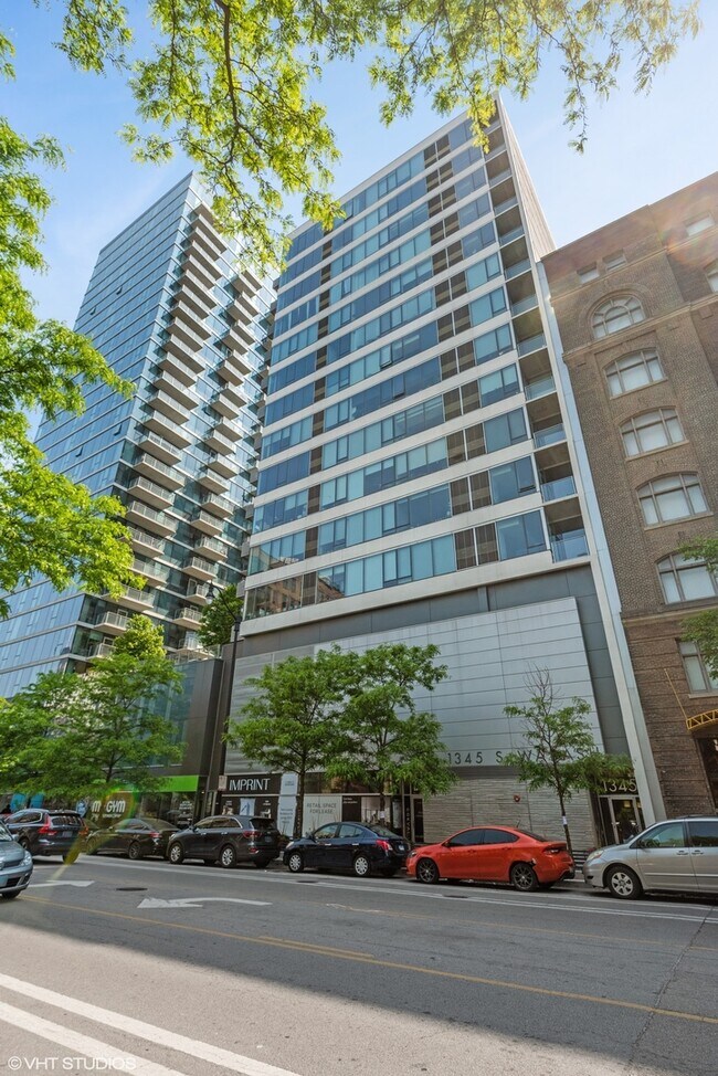 Building Photo - 1345 S Wabash Ave
