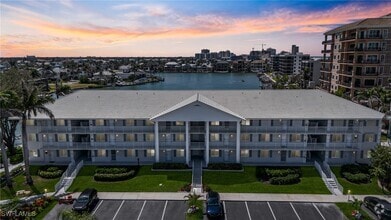 Building Photo - 10682 Gulf Shore Dr