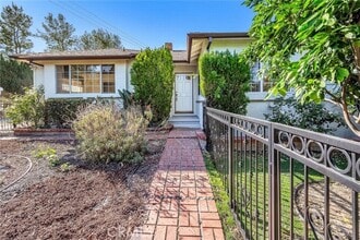 Building Photo - 6119 Tampa Ave