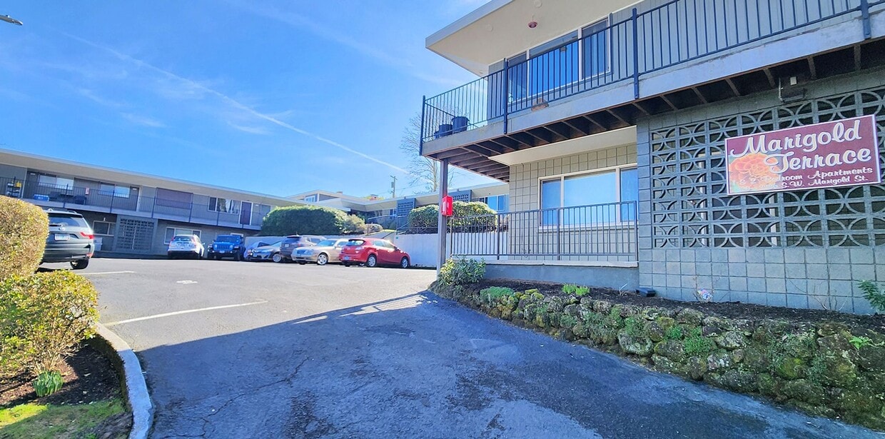 Photo - 3200-3236 SW Marigold St (Portland, OR)