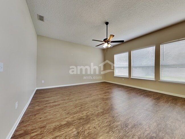 Building Photo - 2859 Pebblewood Ln