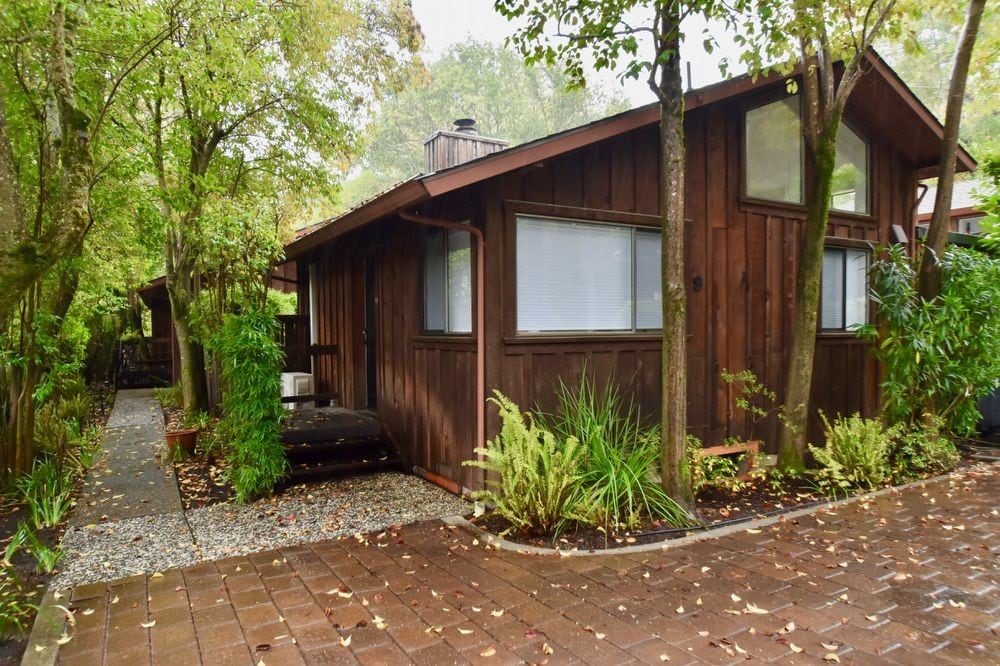 9 Hillside Ave, Kentfield, CA 94904 Apartment for Rent in Kentfield