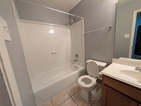 Building Photo - 8235 Wooded Terrace Ln