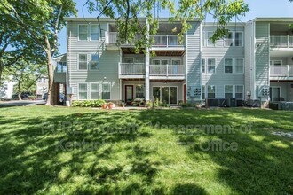 Building Photo - 2414 Lake Park Rd