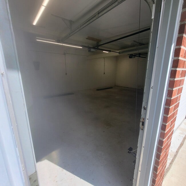 Building Photo - Storage Unit for Rent