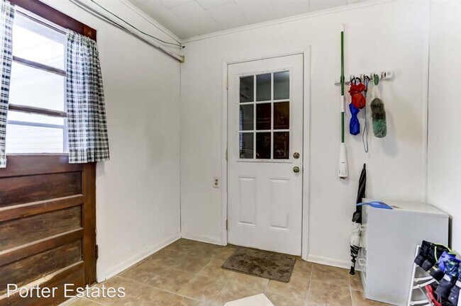 Foto del edificio - 3 br, 1 bath House - 209 E. Ramar Dr.