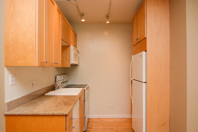 Foto del edificio - 4630 N Beacon St