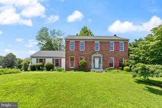 Building Photo - 4970 Manor House Ct