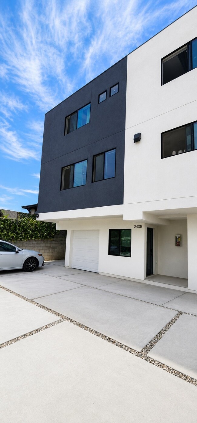 Photo - 2408 Hauser Blvd (Los Angeles, CA) Townhome