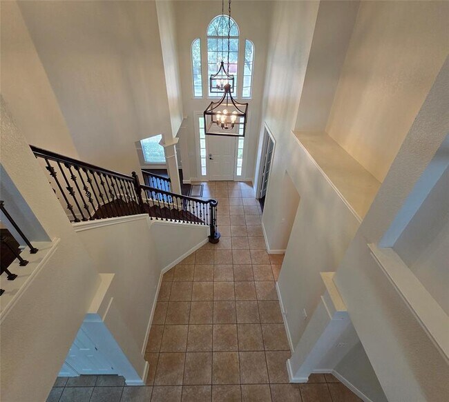 Building Photo - 8213 Endeavor Cir