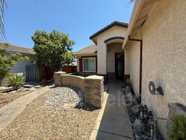 Building Photo - 9382 Mainline Dr