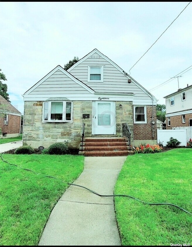 18 Curtis Ave, Hempstead, NY 11550 House Rental in Hempstead, NY