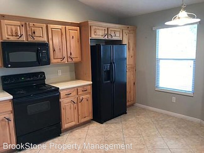 Building Photo - 3 br, 3 bath House - 4553 Ironwood Dr.