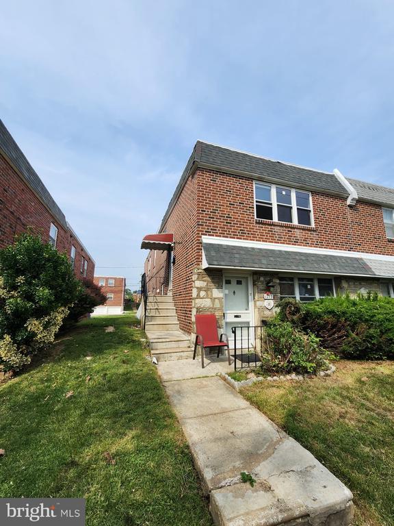 Building Photo - 1713 Borbeck Ave