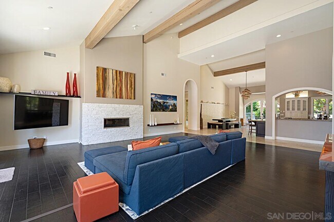 Building Photo - 16210 Via Cazadero